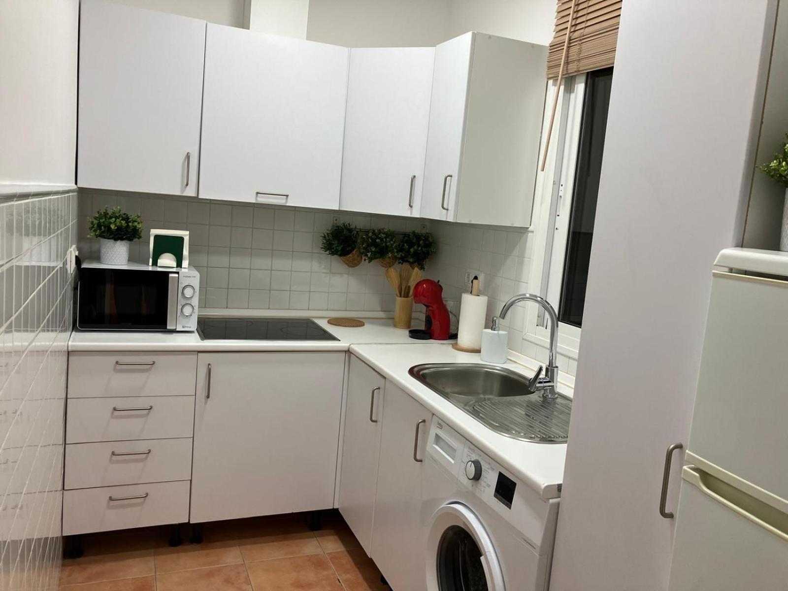 2 Bedroom Virgen De Begona Sevilla Buitenkant foto