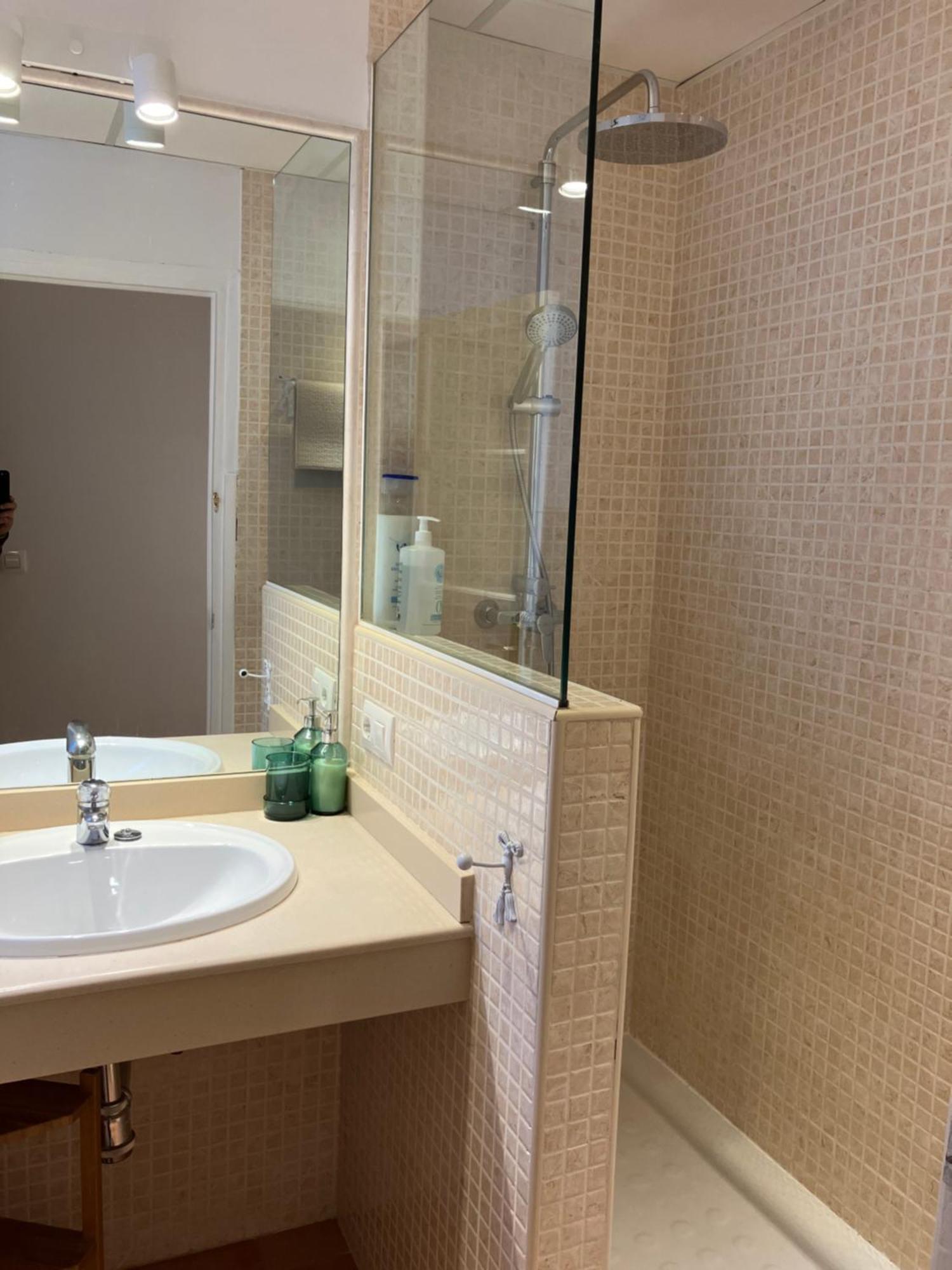 2 Bedroom Virgen De Begona Sevilla Buitenkant foto